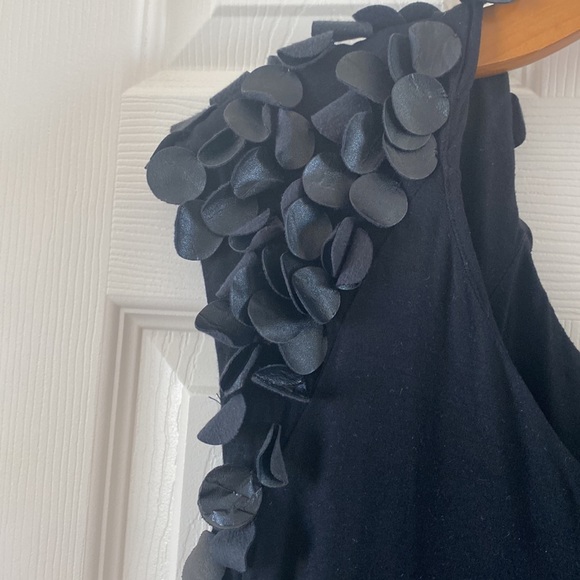 Bebe - Picture 4 of 5